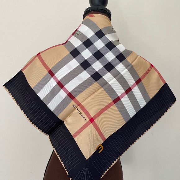 Burberry Scarf Iconic Beige Check Black Border Silk Wrap - Picture 6 of 10